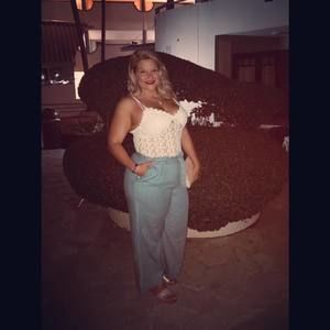 Meet your Posher, Alexandra